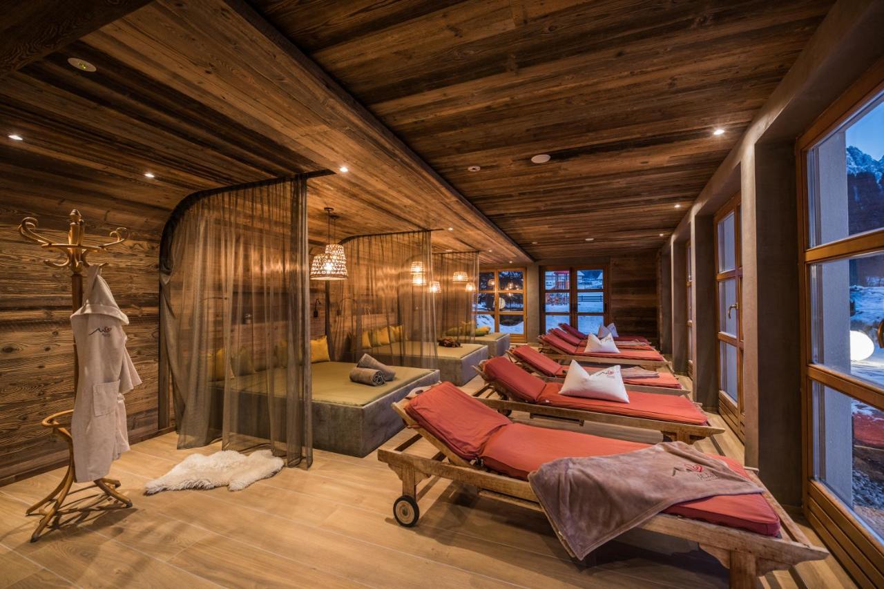 Helmhotel Innichen Exteriör bild