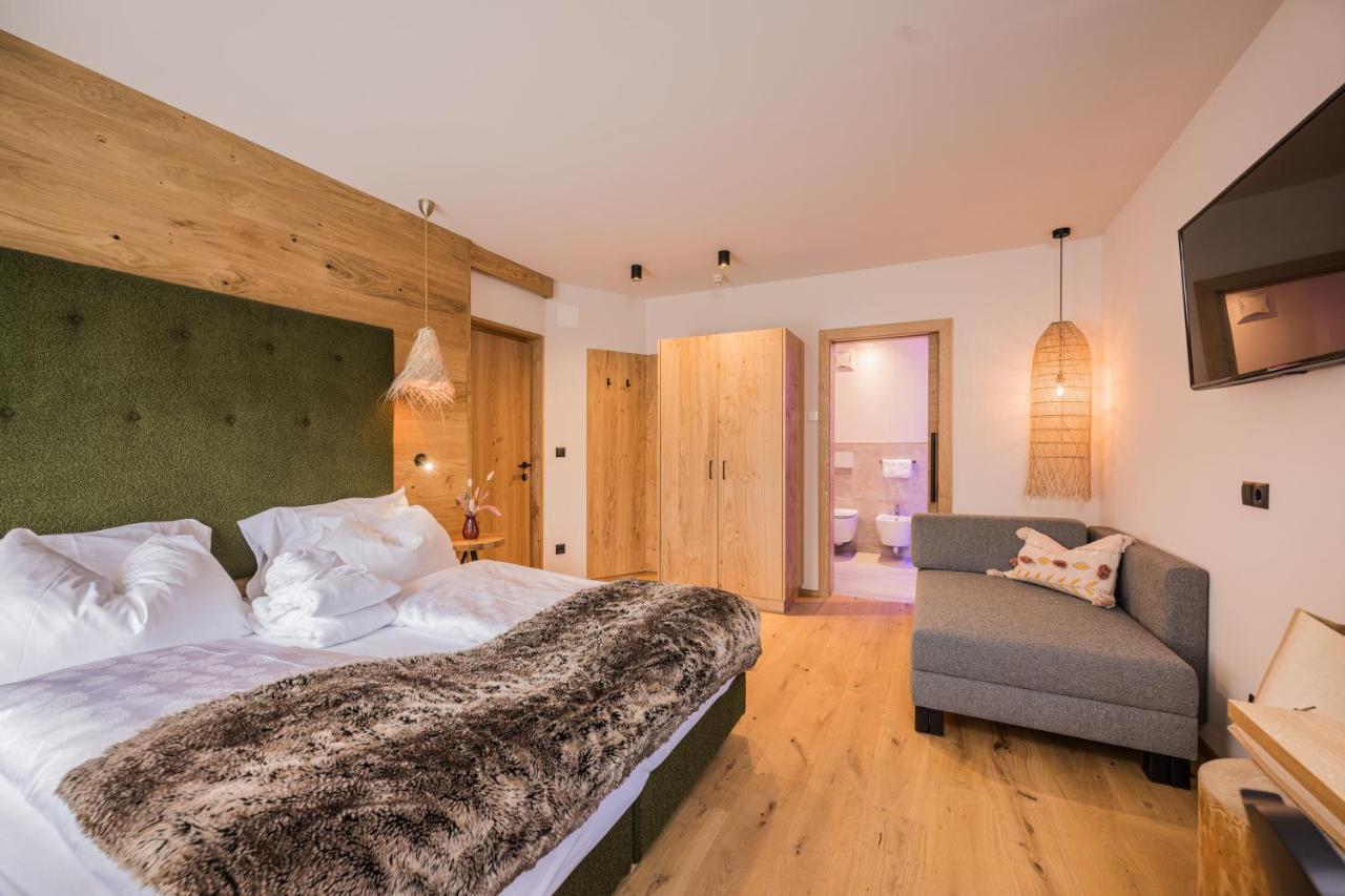 Helmhotel Innichen Exteriör bild
