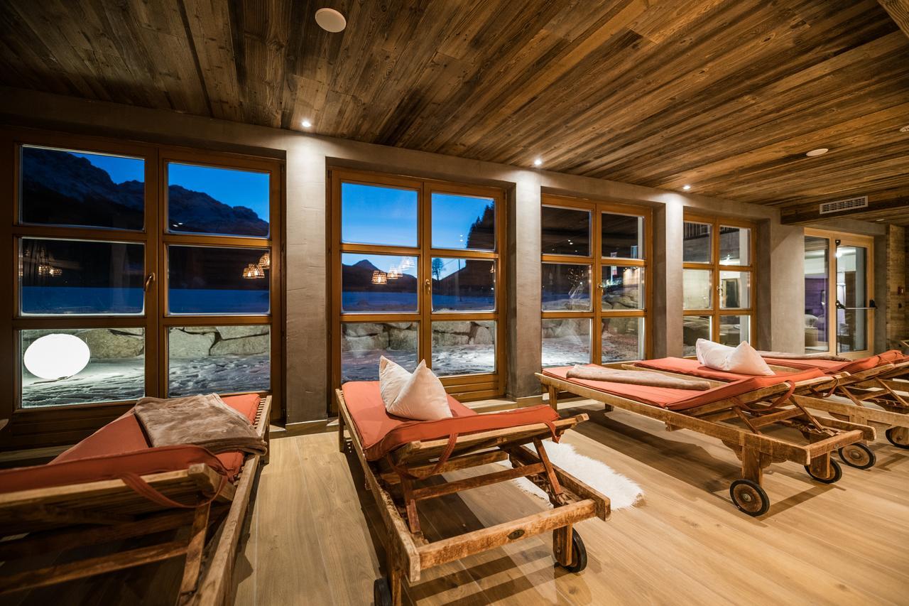Helmhotel Innichen Exteriör bild