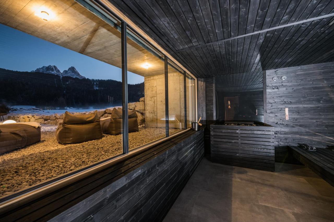 Helmhotel Innichen Exteriör bild