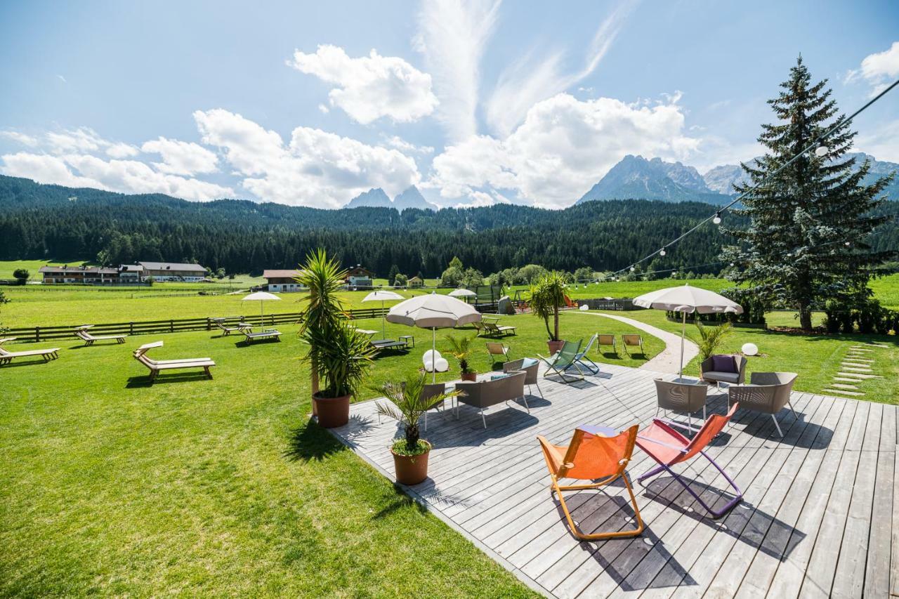 Helmhotel Innichen Exteriör bild