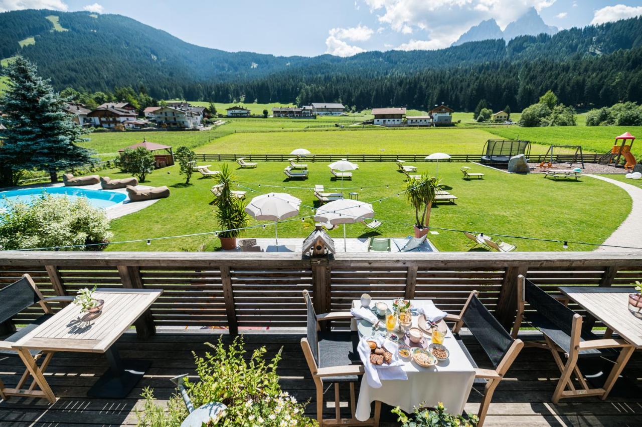 Helmhotel Innichen Exteriör bild